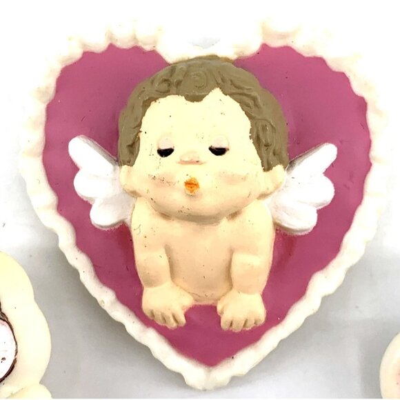 Hallmark Brooches Easter Bunny St Patricks Mouse Valentines Cherub Vtg Lot of 3 - Picture 3 of 9